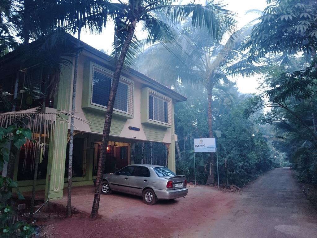 Oceanic Hotel Diveāgar Buitenkant foto