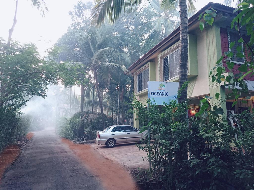 Oceanic Hotel Diveāgar Buitenkant foto